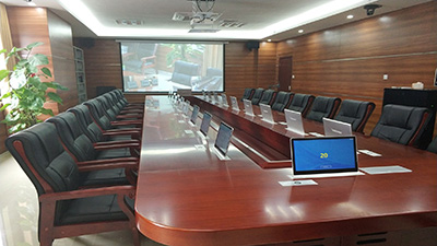 某人民法院无纸化会议室